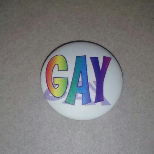 Badge Gay on Productcaster.