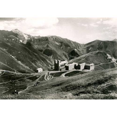 Carte Postale Du Sanctuaire De La Salette (Isère) Ensemble De Bât... on Productcaster.