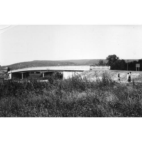 Carte Postale Noir Et Blanc - Dentelee 30 Goudargues - Abc Photogra... on Productcaster.