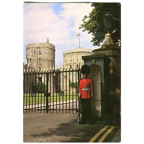 Carte Postale - Windsor Castle - Royaume Uni on Productcaster.