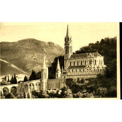 Carte Postale De Lourdes (Hautes Pyrénées) La Basilique Et La Gro... on Productcaster.