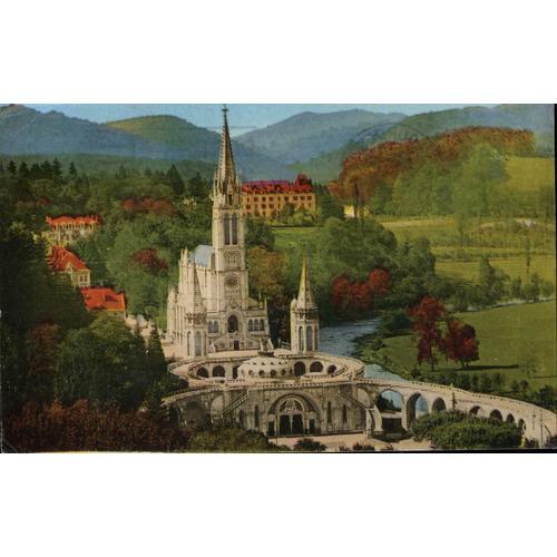 Carte Postale De Lourdes (Hautes Pyrénées) La Basilique Vue Du Chât... on Productcaster.