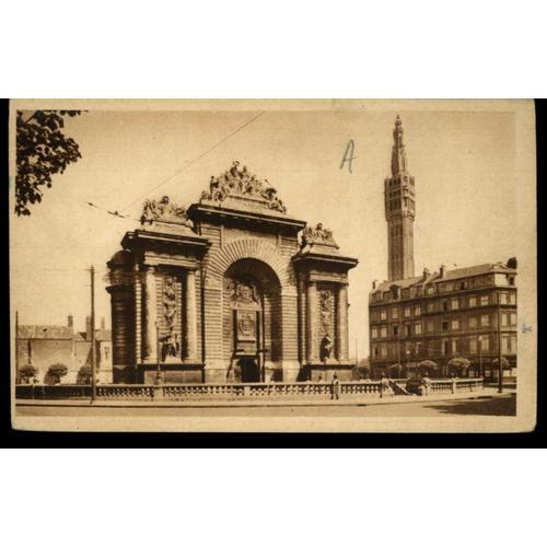 Carte Postale De Lille (Nord) La Porte De Paris Et Le Beffroi on Productcaster.