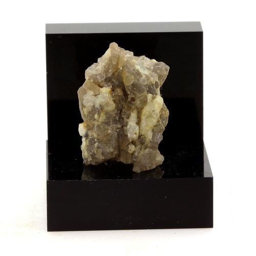 Feldspar Pegmatite. 32.80 Ct. Grenville, Québec, Canada. on Productcaster.