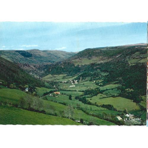 Salers (Cantal) - Vue Sur La Vallée De La Maronne 1970 on Productcaster.