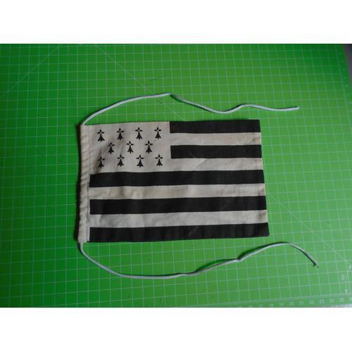 Petit Drapeau Breton on Productcaster.