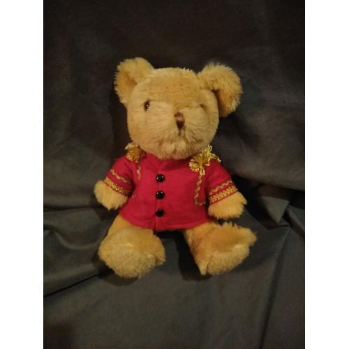 Peluche Ours Beige Veste Rouge Crispin Groom The Teddy Bear Collect... on Productcaster.