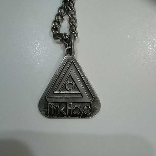 Pink Floyd : Necklace / Pendentif Promo Label 1975 (Japan Import) on Productcaster.