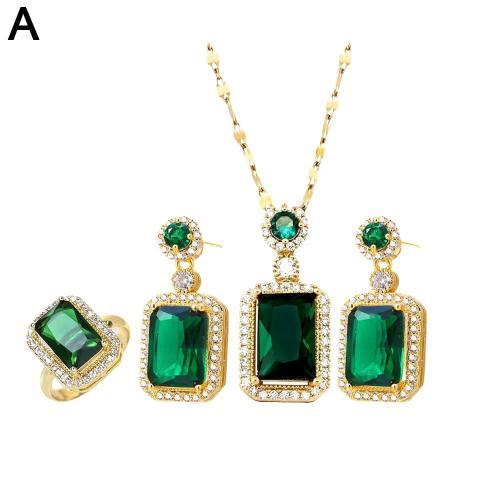 Green Ensemble De 4 Pieces Avec Collier Et Boucles Doreilles En Str... on Productcaster.