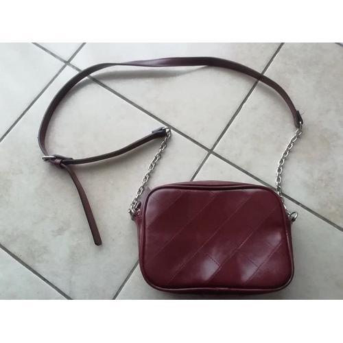 Sac à bandoulière Stradivarius Bordeaux. on Productcaster.