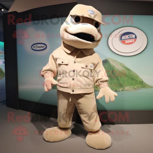 Mascotte Redbrokoly De Personnage De Saumon Beige Habillé D'un Tee-... on Productcaster.