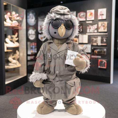 Mascotte Redbrokoly De Personnage Gris Special Air Service Déguisem... on Productcaster.