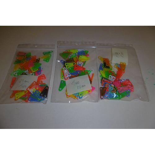 Lot De 2 Sachets De 100 Attache Lettres Trombones Plastiques 25mm C... on Productcaster.