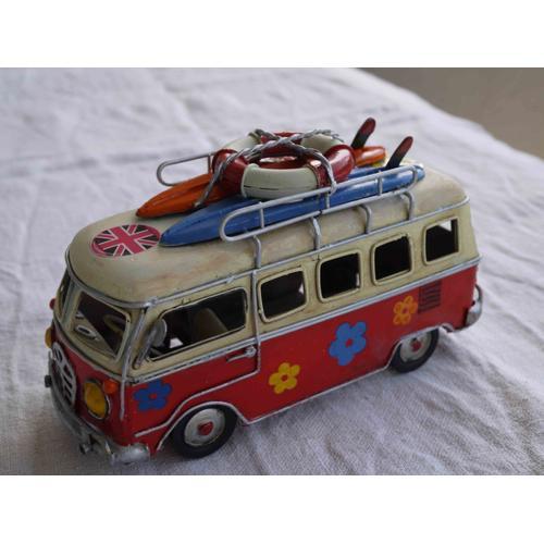 Combi Volkswagen Californien, Hippie "Peace & Love" on Productcaster.