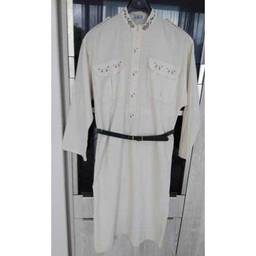 Robe Taille 38 Soie Sauvage Manche Longue Broderies on Productcaster.