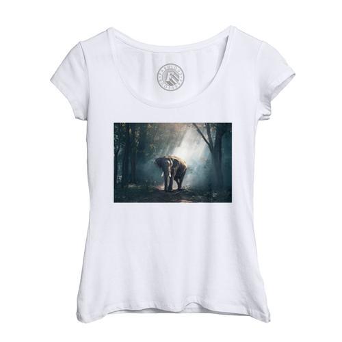 T-Shirt Femme Col Echancré Elephant D'asie Foret Photo Nature Vie S... on Productcaster.