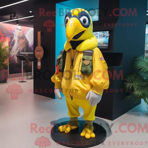 Costume De Mascotte Redbrokoly De Toucan Jaune Citron Habillé D Un ... on Productcaster.