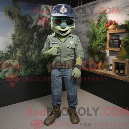 Costume De Mascotte Redbrokoly Forest Green Marine Recon Habillé Av... on Productcaster.