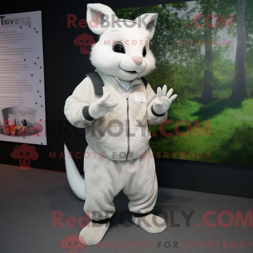 Mascotte Redbrokoly De Chinchilla Blanc Costume De Personnage Habil... on Productcaster.