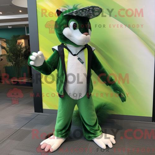 Costume Mascotte Redbrokoly De Skunk Verte Personnage Habillé Avec ... on Productcaster.