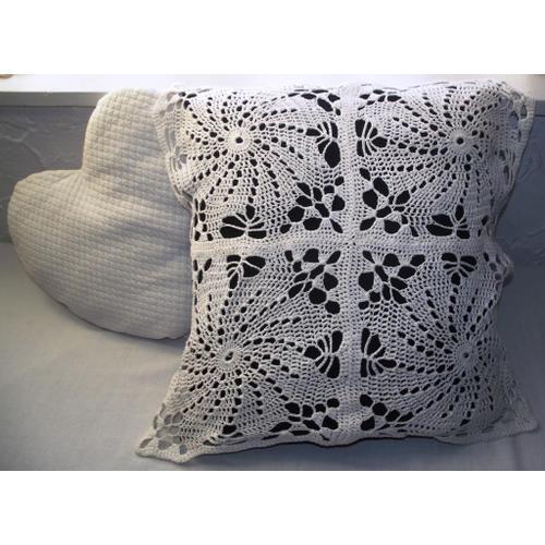 Dessus De Coussin Vintage Ou Centre De Table En Coton Blanc Fait Ma... on Productcaster.