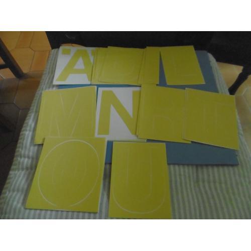 Lettres Adhesives 100mm Jaune Grafftyp Lot De 24 on Productcaster.