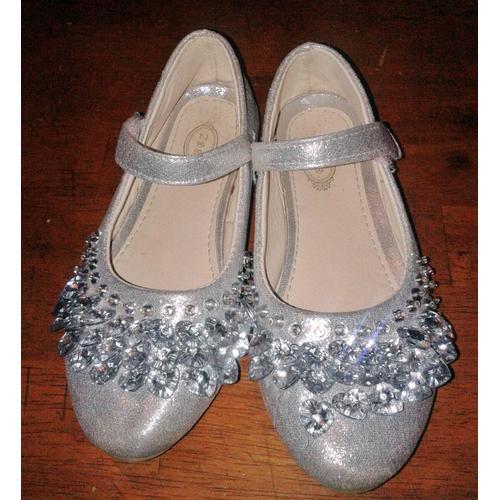 Ballerines Argentees Taille 34 Strass Coeurs .. on Productcaster.