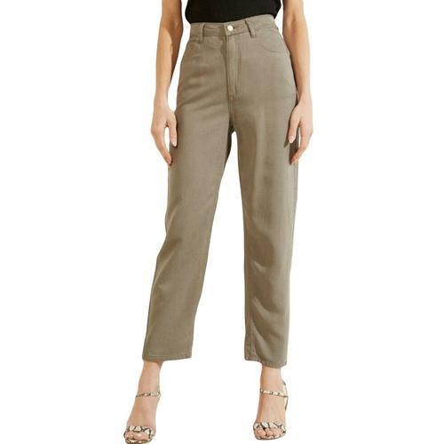 Pantalon Guess Classic Color Femme Kaki on Productcaster.