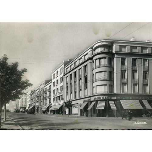 Carte Postale De Brest (Finistère) Avenue Clémenceau (Réf.1933) on Productcaster.