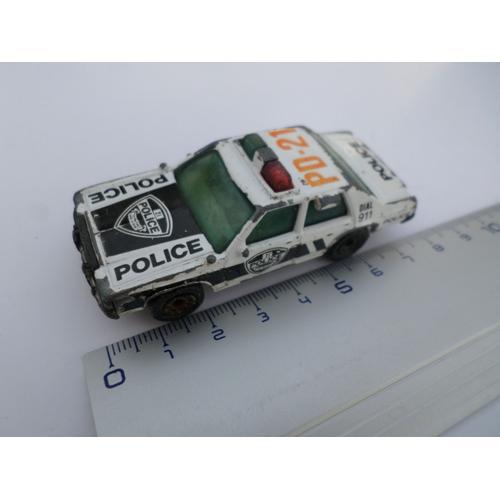 Ford Police Berline Modele Dial 911-Matchbox on Productcaster.