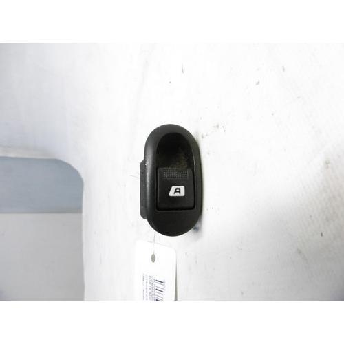 Commande Leve-Glace Porte Avd Citroen C3 Pluriel R:98923 on Productcaster.