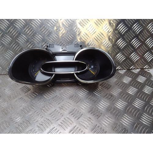 Bloc Compteurs Renault Clio 4 248104862r R:127794 on Productcaster.