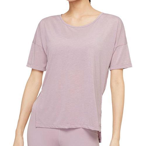 T-Shirt Mauve Femme Nike Layer on Productcaster.