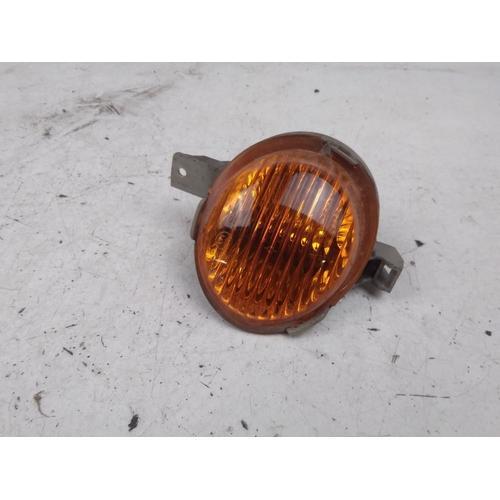 Clignotant G Daewoo Matiz 1 96563486 R:124380 on Productcaster.