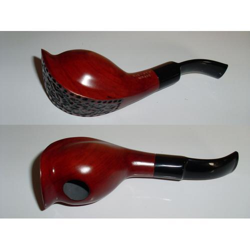 Pipe Bascule - En Bois Sculptée Marron on Productcaster.