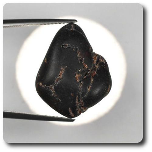 37.53 Carats Grenat Almandin Afrique. on Productcaster.