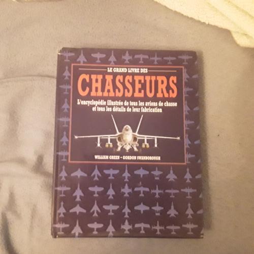 Le Grand Livre Des Chasseurs on Productcaster.