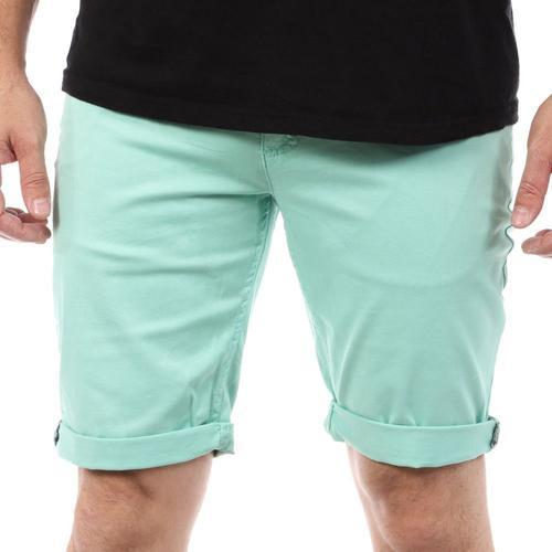 Short Vert Homme C17 Eddy on Productcaster.