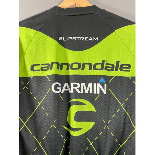 Maillot Vélo Vintage Cannondlae Garmin New Balance on Productcaster.