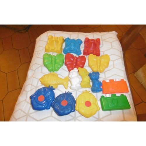 Lot De 15 Jouets Plastiques Pour Enfants Lot N° 2 Cep Beaujolais on Productcaster.