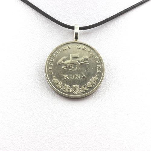 Collier Pièce De Monnaie Croatie 5 Kuna Mrki Medvjed. Cordon Noir. on Productcaster.