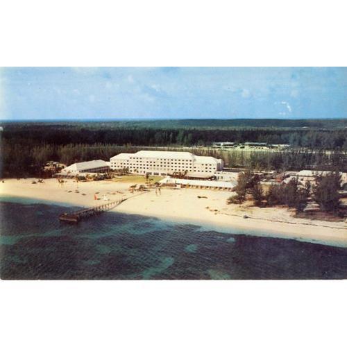 Nassau, Bahamas : Emerald Beach Hotel on Productcaster.