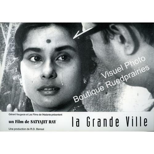 La Grande Ville - Mahanagar : Jeu De 4 Photos D'exploitation Cinéma... on Productcaster.