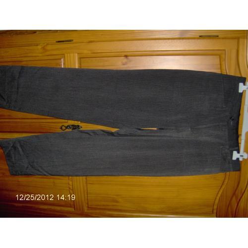 Pantalon Homme Taille 42 on Productcaster.