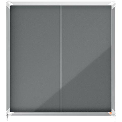 Vitrina NOBO Premium Plus de puerta corredera con fondo de fieltro 12xA4 hojas, gris - Vitrinas de Interior en Bruneau.es on Productcaster.