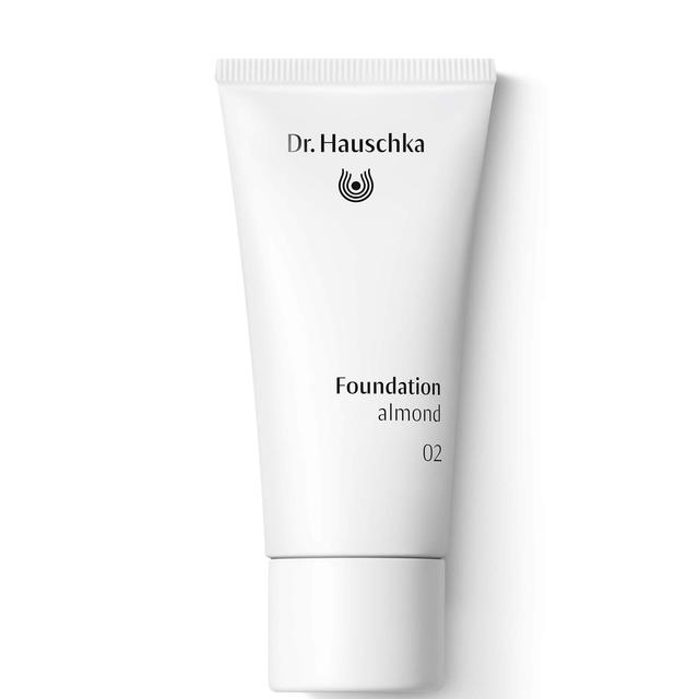 Dr. Hauschka Foundation - Almond on Productcaster.