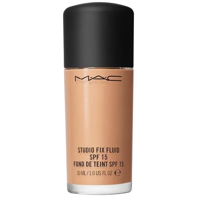 MAC Studio Fix Fluid SPF 15 Foundation (Flera Färger) - 42-NC43.5 on Productcaster.