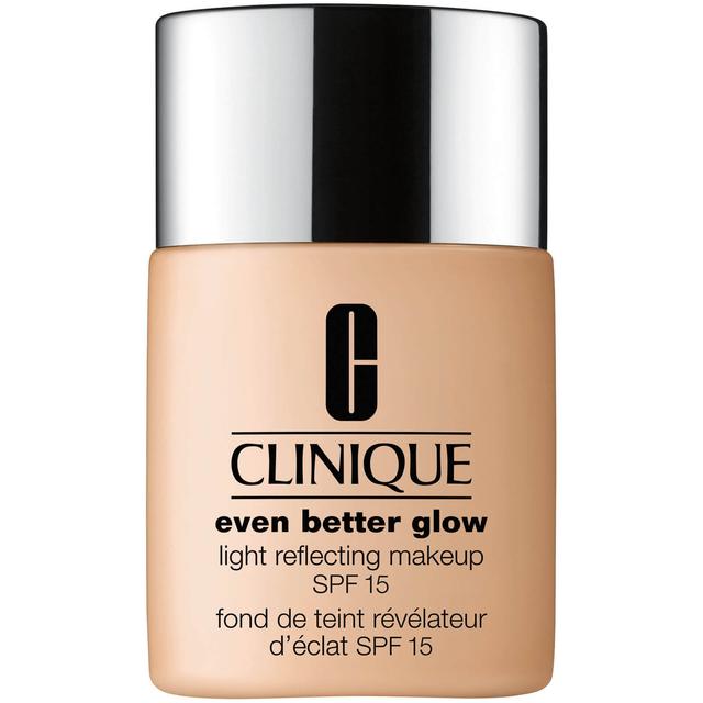 Clinique Even Better Glow Light Reflecting Makeup SPF15 30ml (Various Shades) - 28 Ivory on Productcaster.