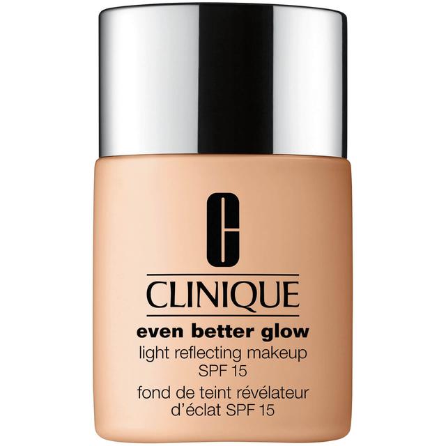 Clinique Even Better Glow Light Reflecting Makeup SPF15 30ml (Various Shades) - 02 Breeze on Productcaster.