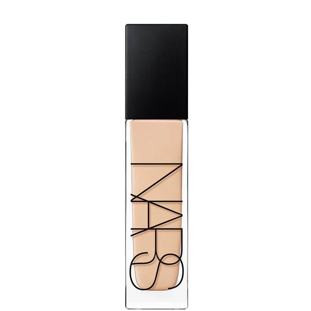 NARS Cosmetics Natural Radiant Longwear Foundation (Various Shades) - Mont Blanc on Productcaster.